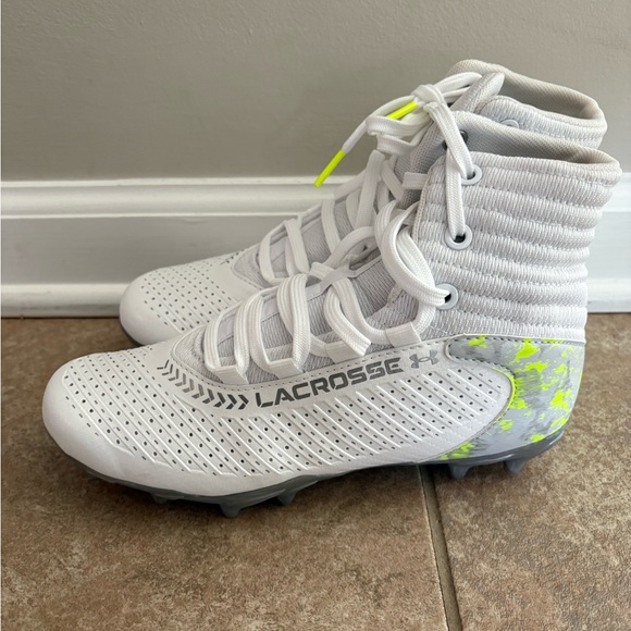 Under Armour Highlight 2 MC Junior lacrosse cleats size 3.5 new - Picture 3 of 5